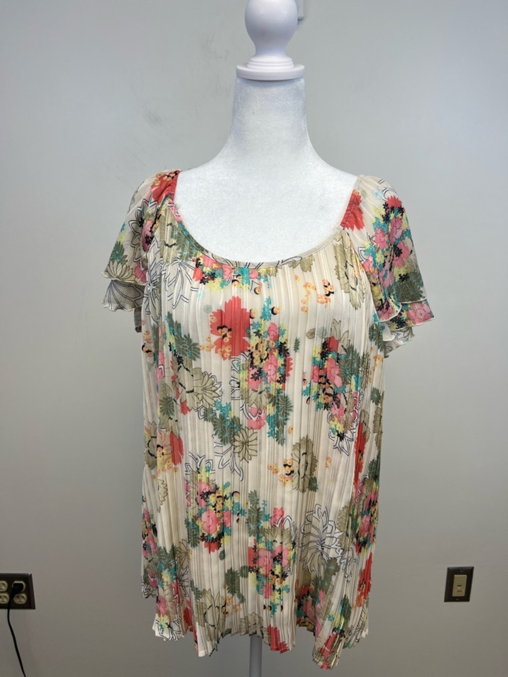 Roz & Ali Floral Pleated Ruffled Sleeve Pink Green Coral Blue Dressy Top Size 2X
